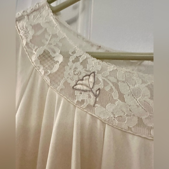 Claire Sandra by Lucy Ann Robe Vintage - Picture 10 of 15